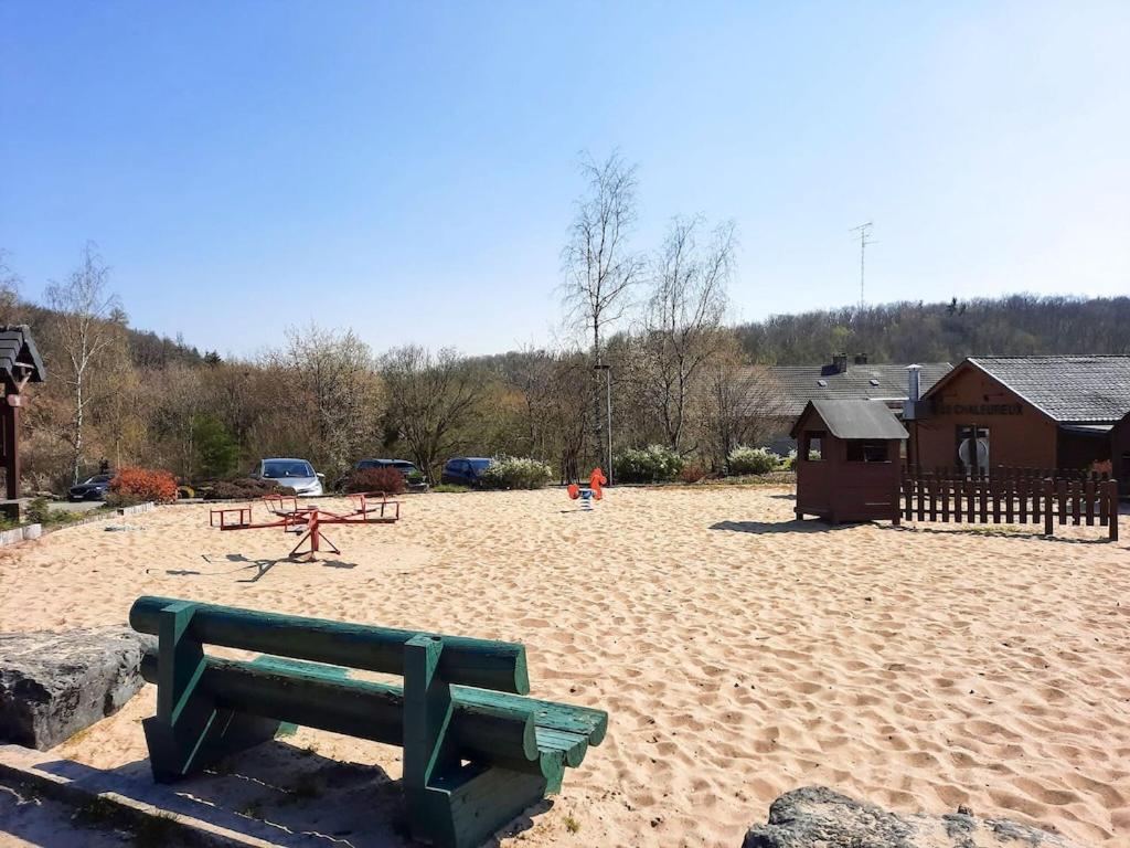 Вілла Cosy Chalet Near Durbuy In Nature Somme-Leuze Екстер'єр фото